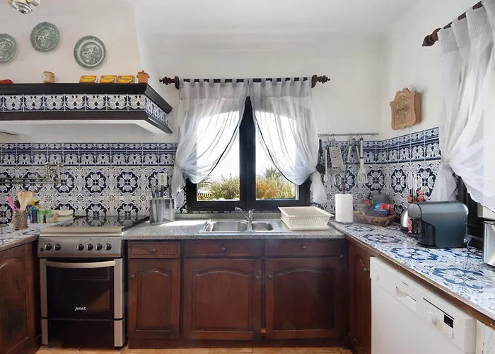 Casa Do Bico Da Biarritz * Costa Nova